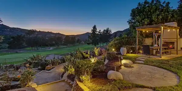 2327 Orchard View Ln