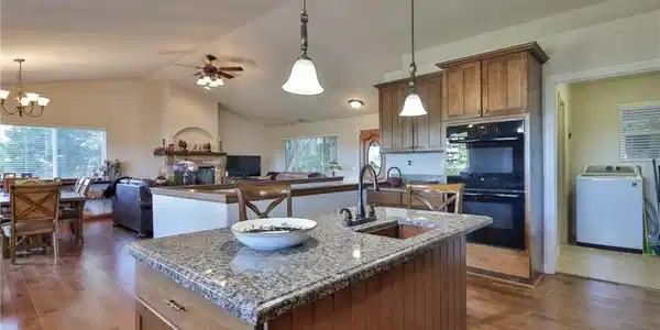 25152 Valle Drive