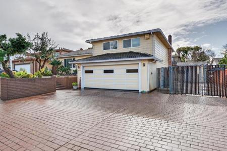 3352 San Rivas Drive