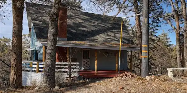 1172 Crags Lane