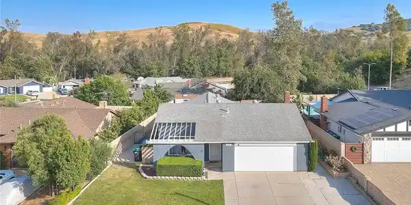 3421 Autumn Avenue