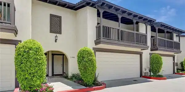 1180 Strawberry Lane