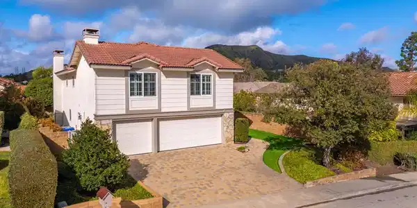 3883 Calle Buena Vista