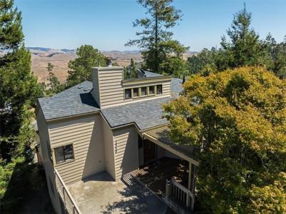 1550 Pineridge Drive