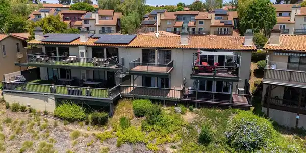 6933 Camino Degrazia