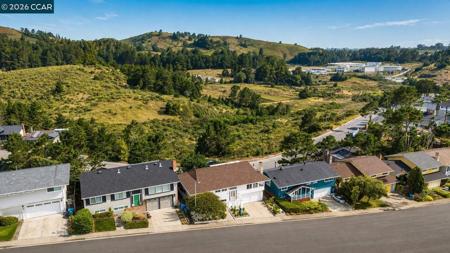 225 Merced Dr