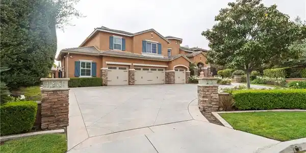 1084 FLAGER RANCH ROAD