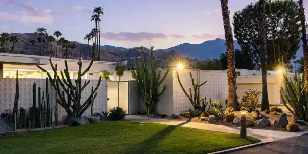 172 Desert Lakes Drive