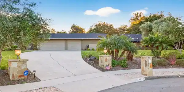 665 Trueno Avenue