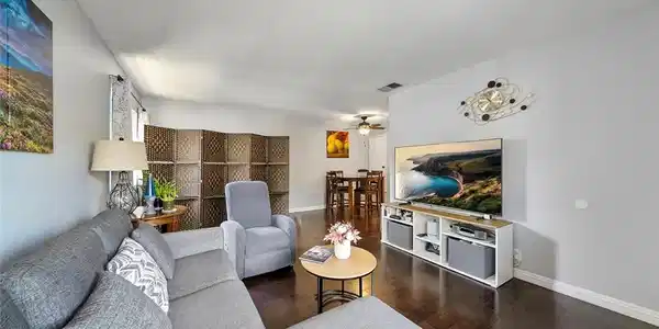 871 W 13th Street