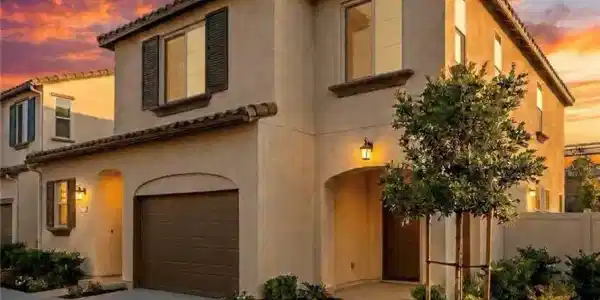 1465 E Laurelwood Dr.