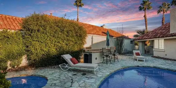 43560 Calle Las Brisas W