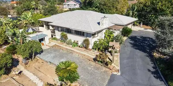 2995 Blackwell