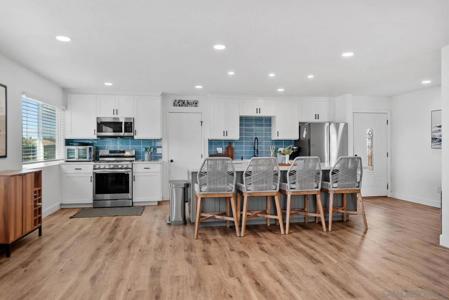 1137 Twining Ave