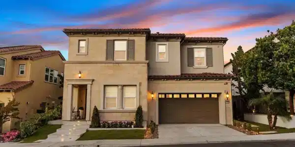 1105 Rosamund Dr