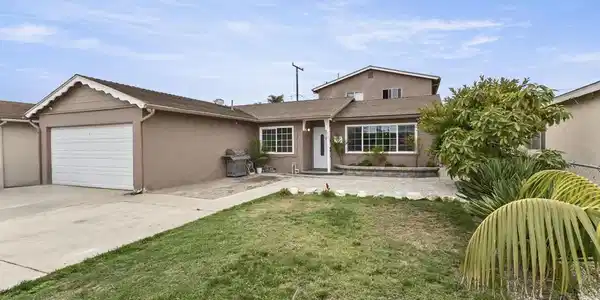 1515 N 6th Place