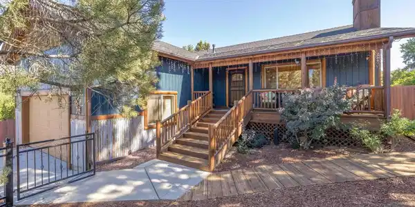 1239 E Alpinview Drive