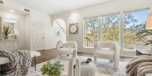 4333 Calavo Dr