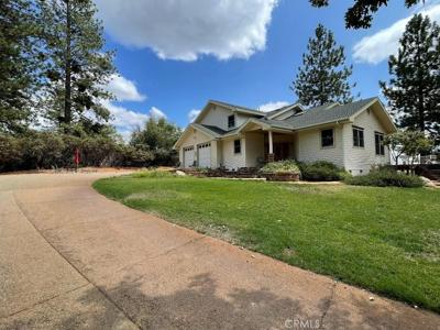 5637 Lakeside Road
