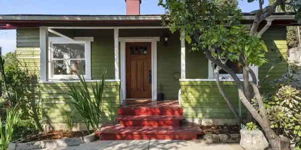 1441 Avon Terrace