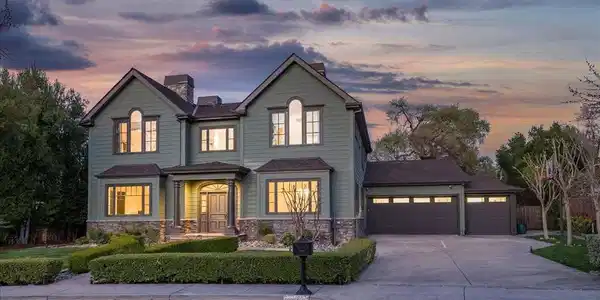 107 Kennedy Court