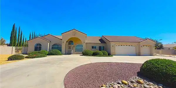 19924 Sunset Lane