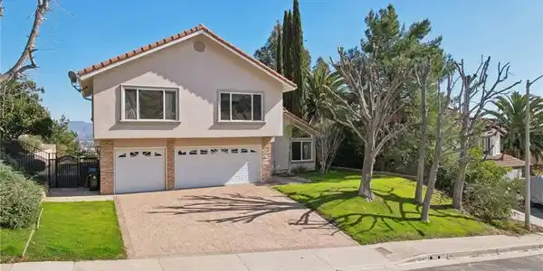 13024 Garris Avenue