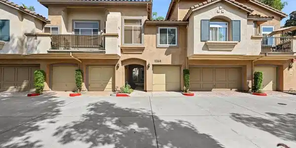 11368 Via Rancho San Diego