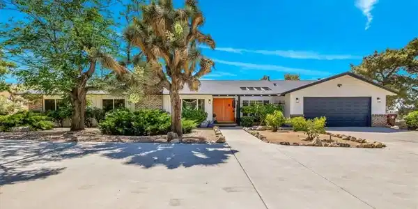 9124 Joshua Lane