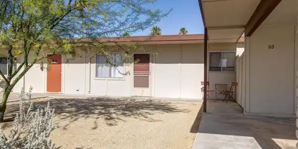 3133 E Club Circle