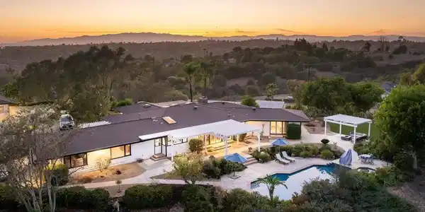 1097 Camino Alisos