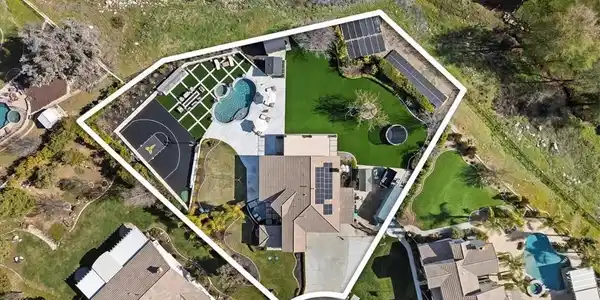 13786 Staghorn Court
