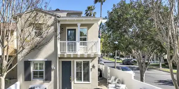 22 Snapdragon Street