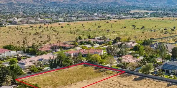 41903 Loma Vista