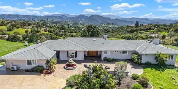 1188 Sierra Bonita