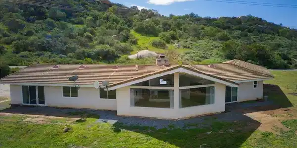 12548 Country Road