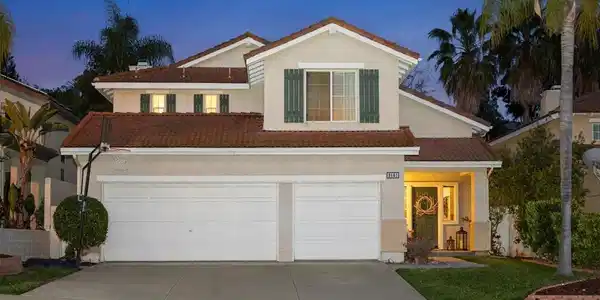 3161 Amberwood Ln