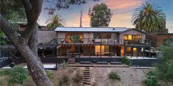 19778 Grand View Drive