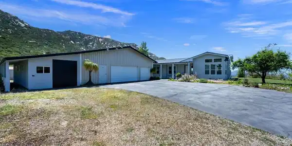 2555 Forest Park Road