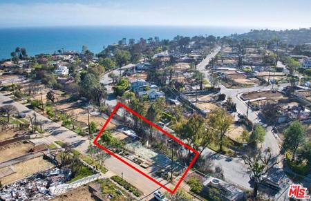535 N Las Casas Avenue