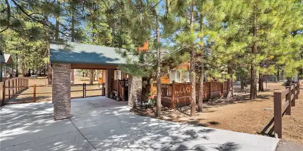 128 Crater Lake Road