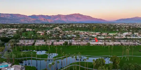 39000 Gladiolus Lane