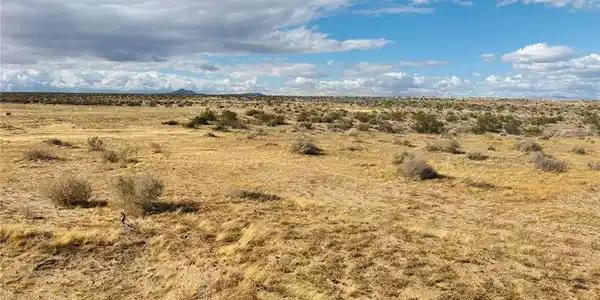 1 HWY 395