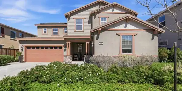2481 Apple Tree Way