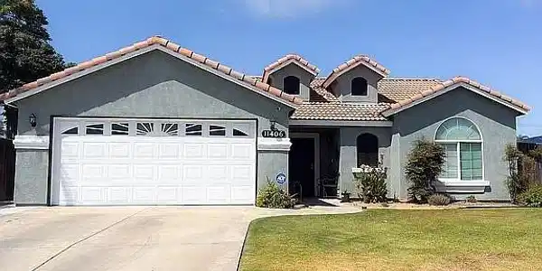 11406 Pacific Harbor Avenue