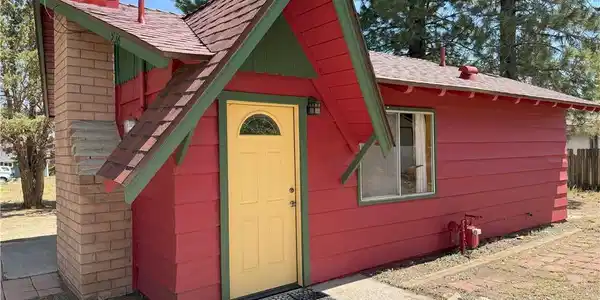Image 4