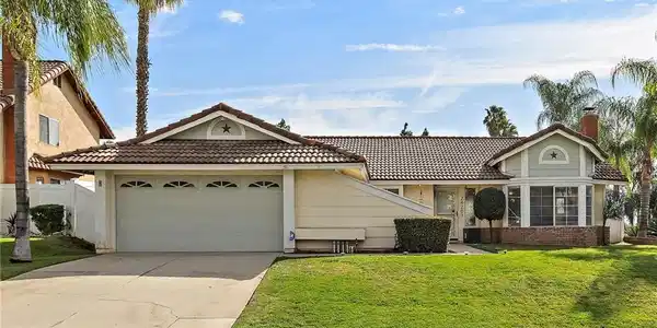 24207 Old Country