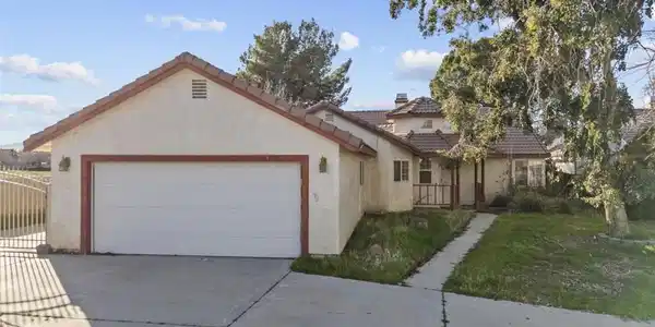 44105 Acacia Street