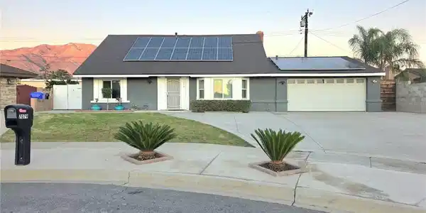 7079 Cienega