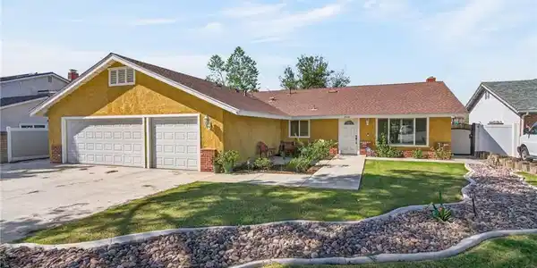 1044 Meadowview Court